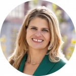 A headshot of Vanessa Oslund a mesothelioma lawyer, asbestos exposure attorney, and sex abuse lawyer at Oslund Udo Little